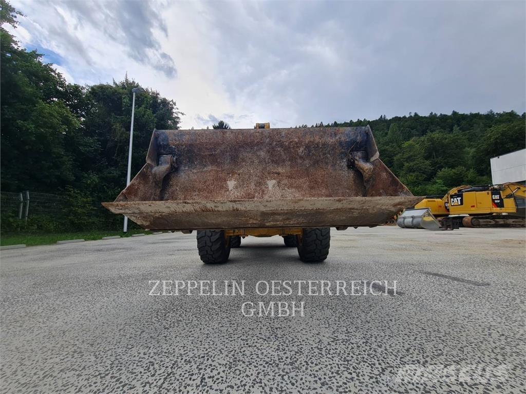 CAT 908M 轮式装载机