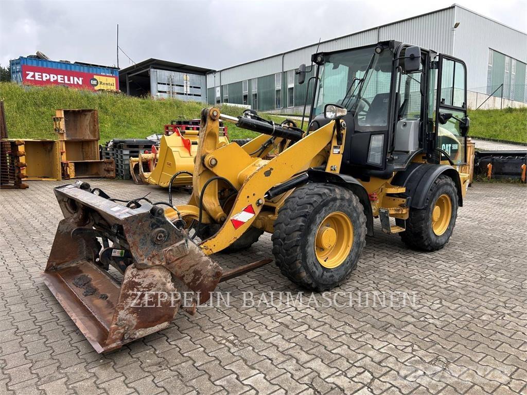 CAT 908M 轮式装载机