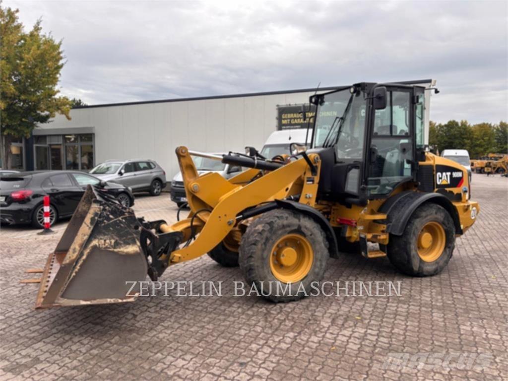 CAT 908M 轮式装载机