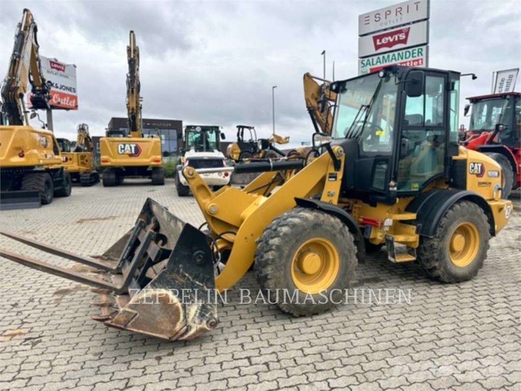 CAT 908M 轮式装载机