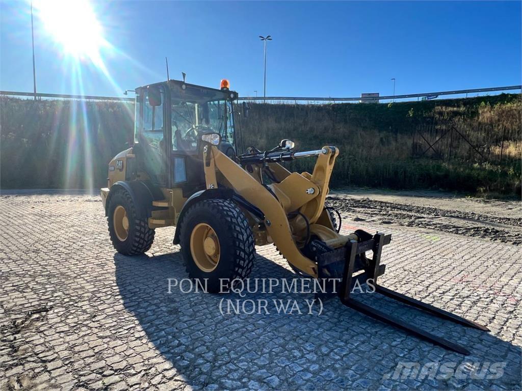 CAT 908M 轮式装载机