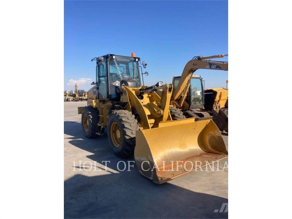 CAT 910M 轮式装载机