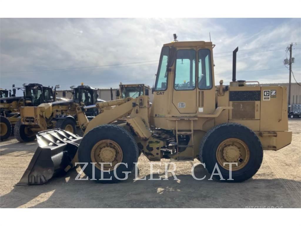 CAT 916 轮式装载机