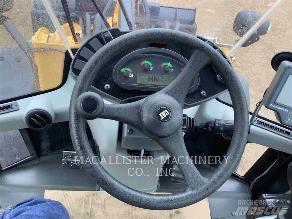 CAT 918M 轮式装载机