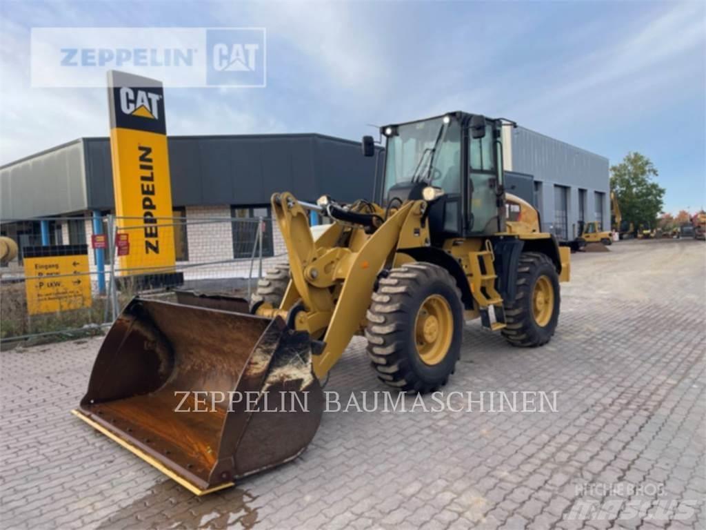 CAT 918M 轮式装载机