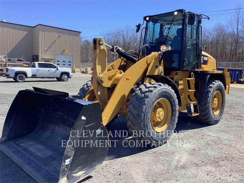 CAT 918M 轮式装载机