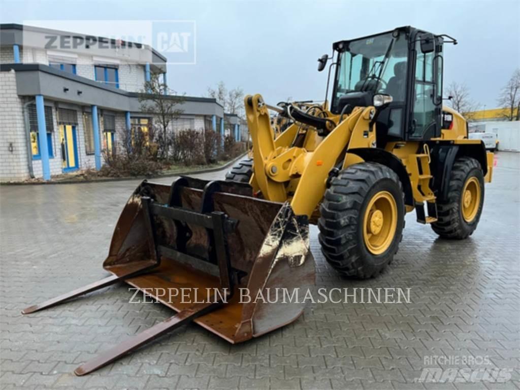 CAT 918M 轮式装载机