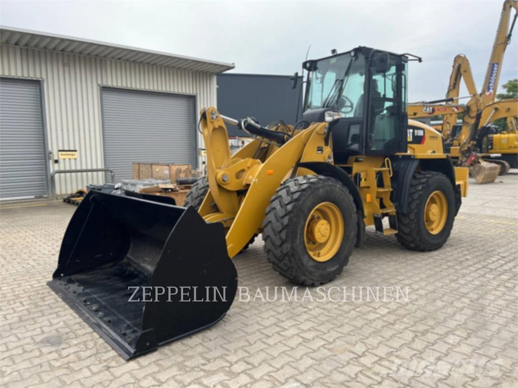 CAT 918M 轮式装载机