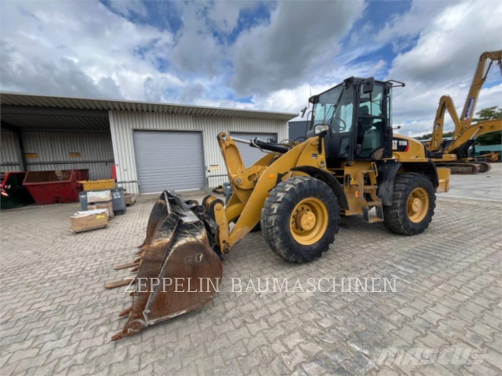 CAT 918M 轮式装载机