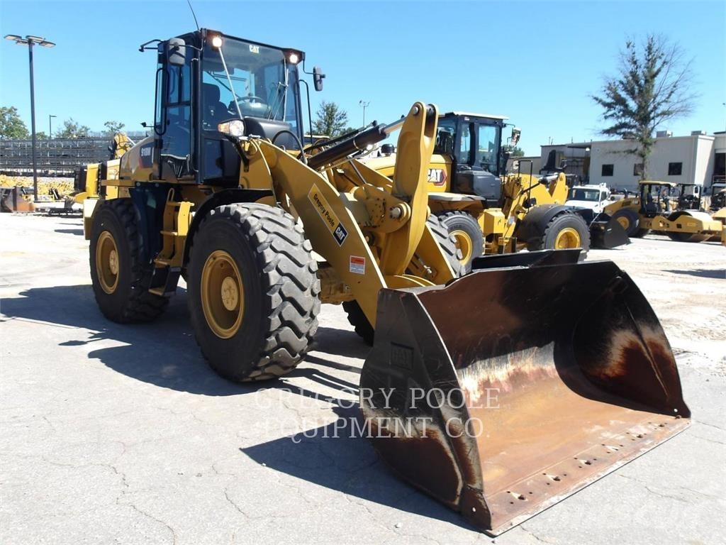 CAT 918M 轮式装载机