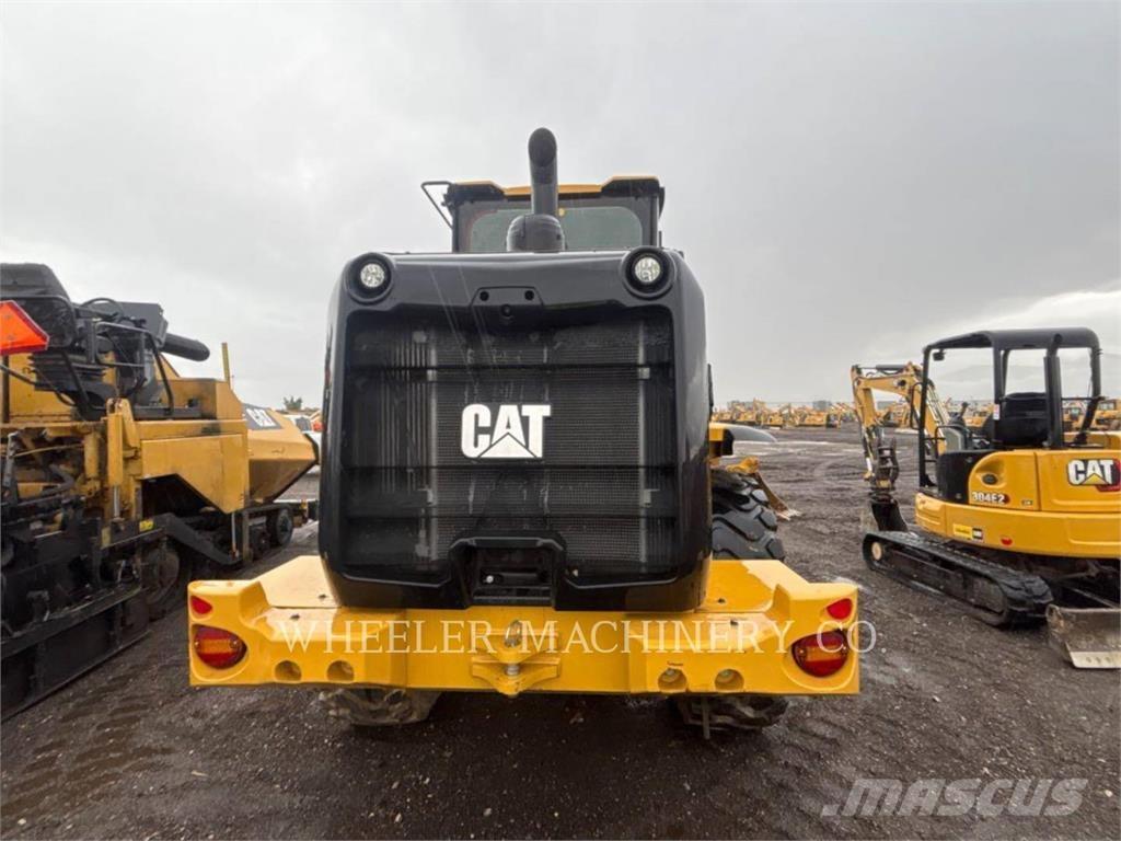 CAT 926 QC 轮式装载机
