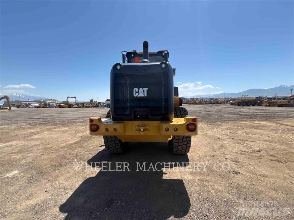 CAT 926 QC 3V 轮式装载机