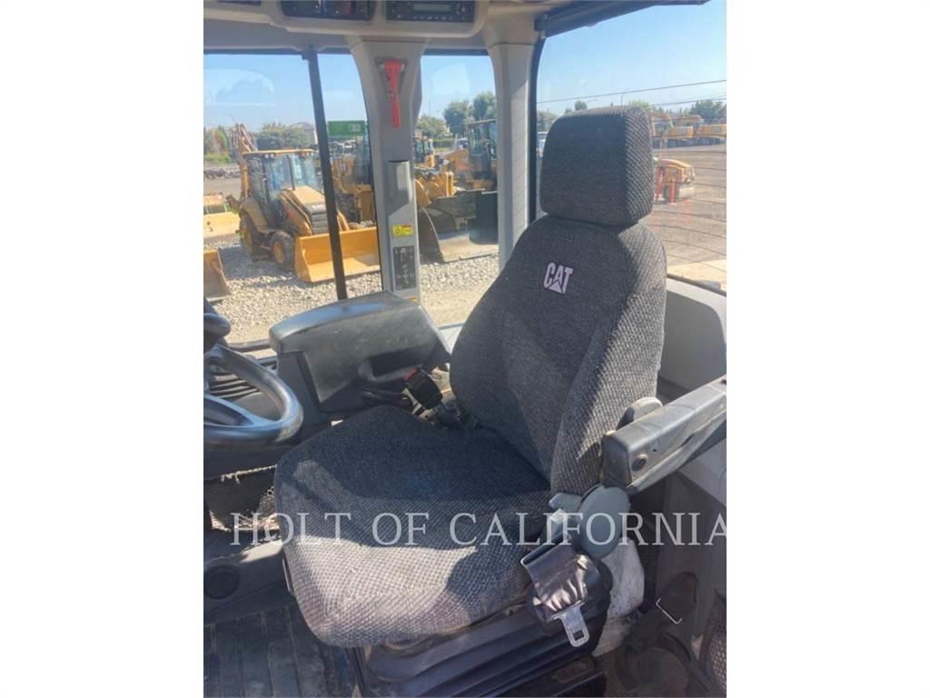 CAT 926M 轮式装载机