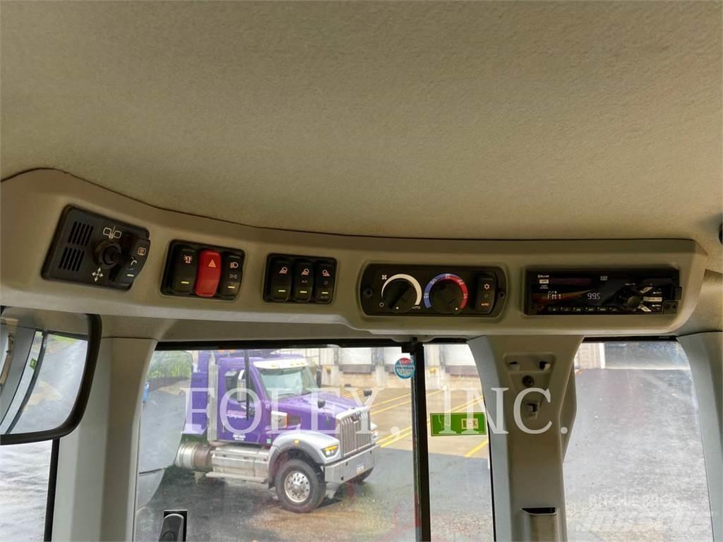 CAT 926M 轮式装载机