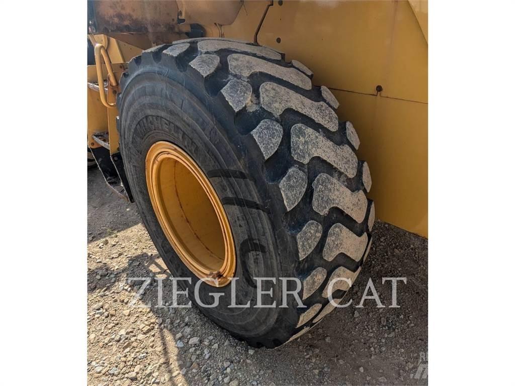 CAT 926M 轮式装载机