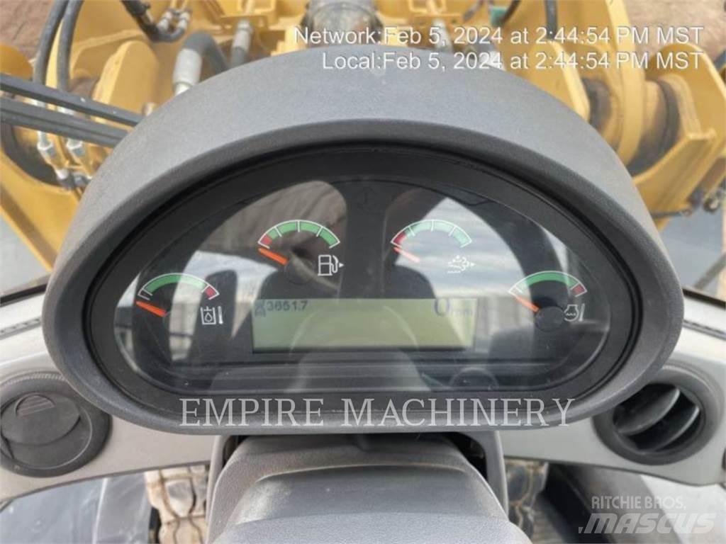 CAT 926M 轮式装载机