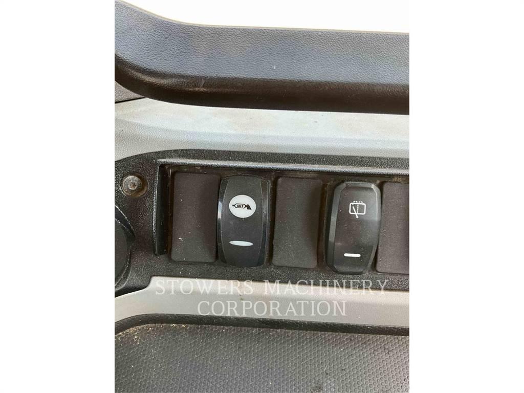 CAT 926M 轮式装载机