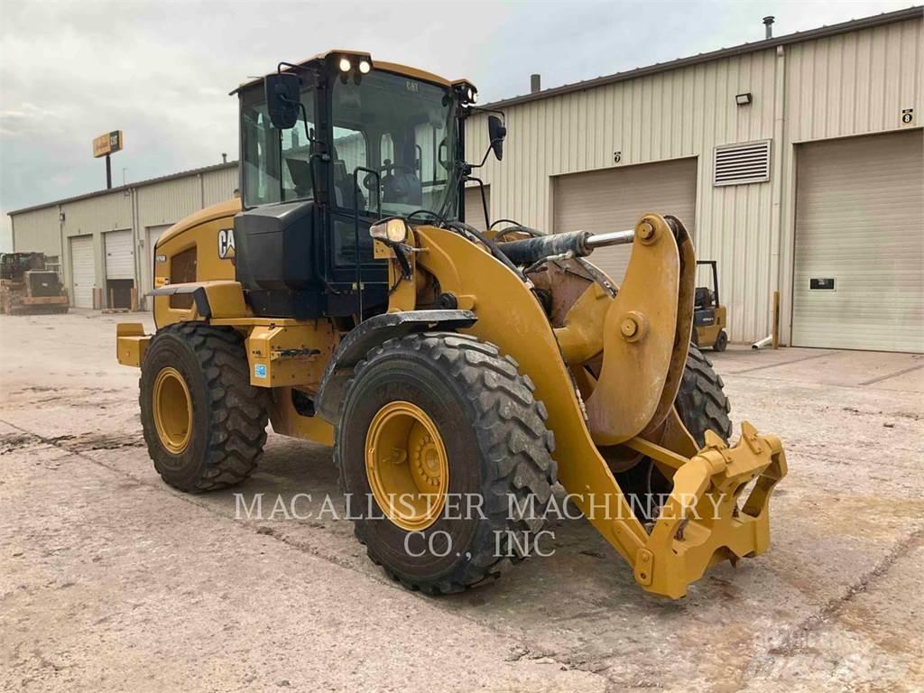 CAT 926M 轮式装载机