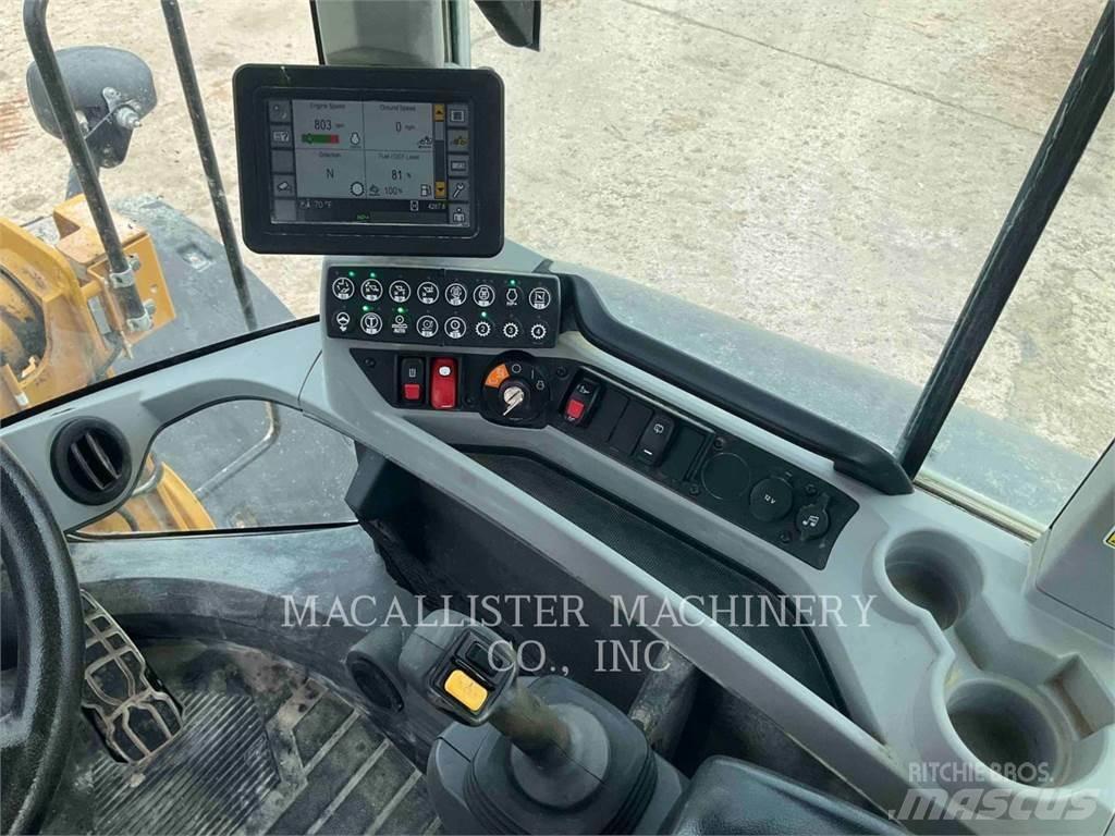 CAT 926M 轮式装载机