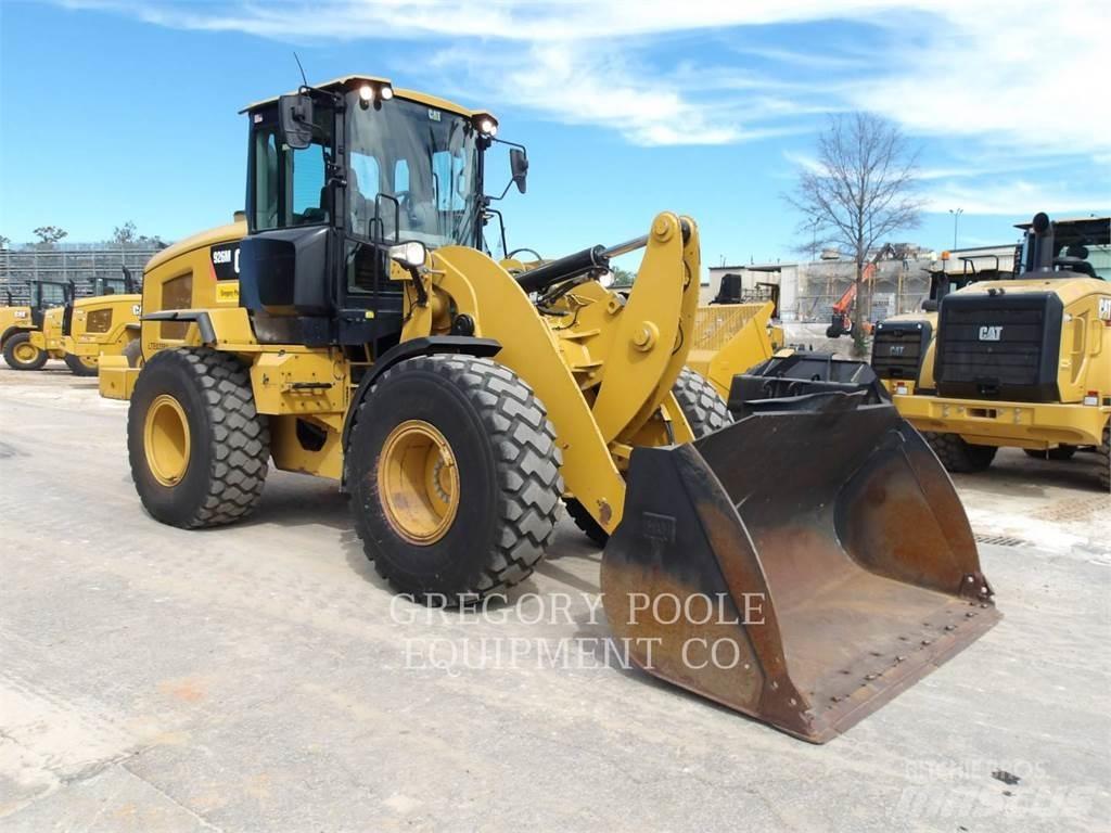 CAT 926M 轮式装载机