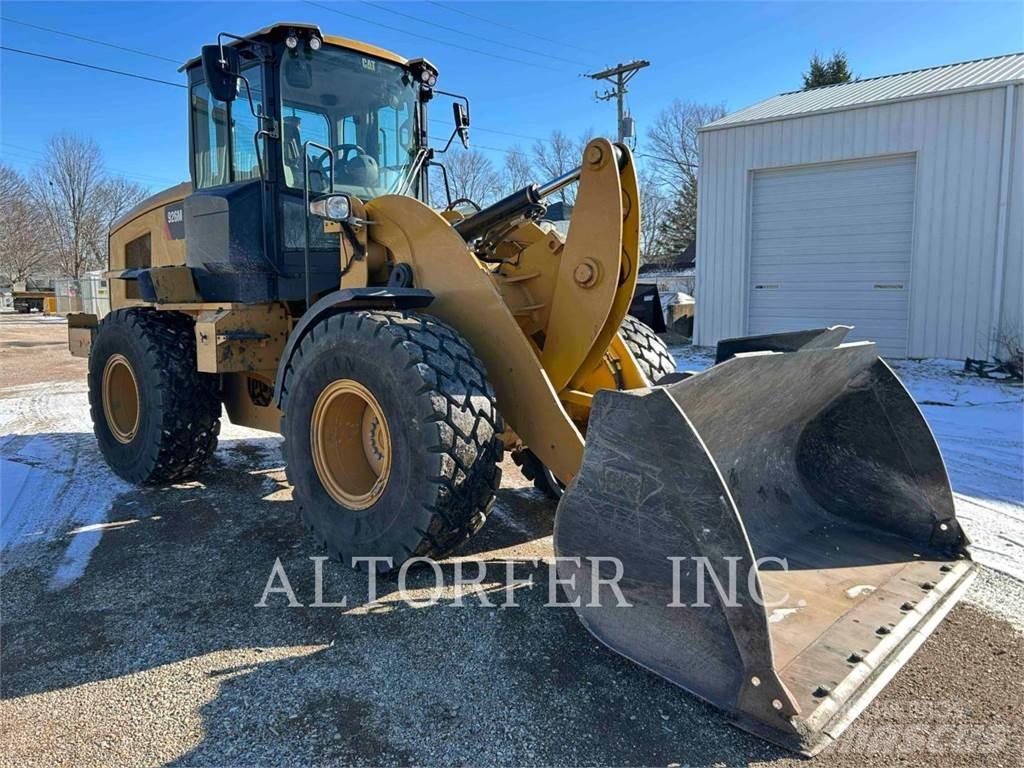 CAT 926M 轮式装载机