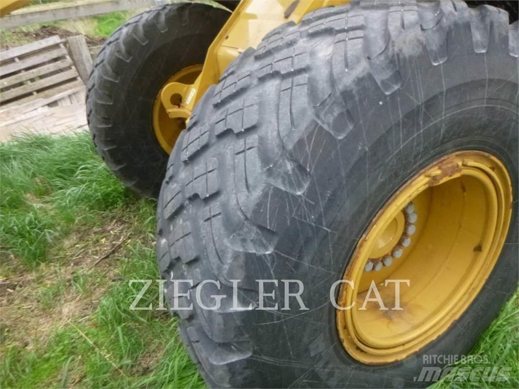 CAT 926M 轮式装载机