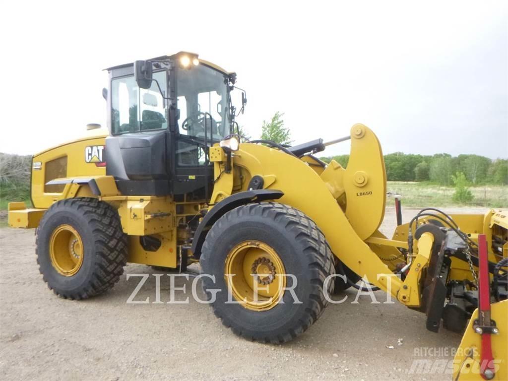 CAT 926M 轮式装载机