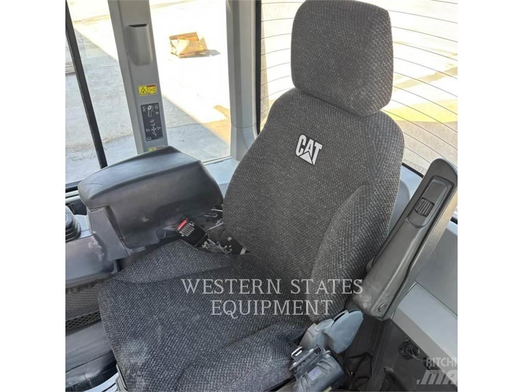 CAT 926M 轮式装载机
