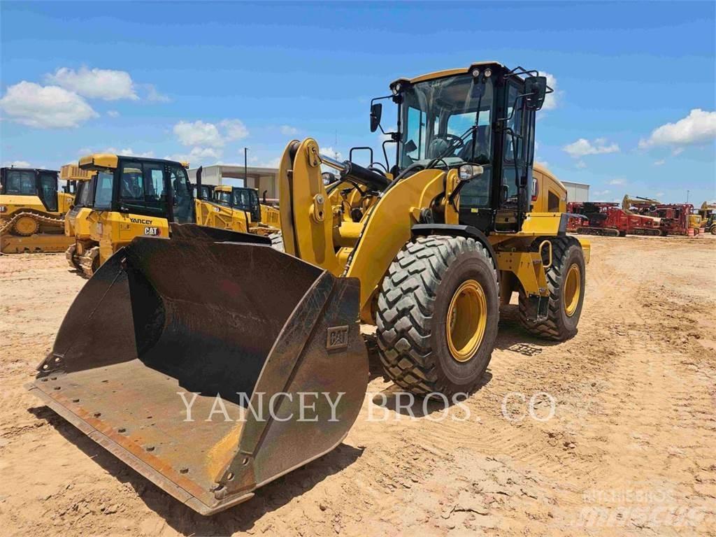 CAT 926M 轮式装载机