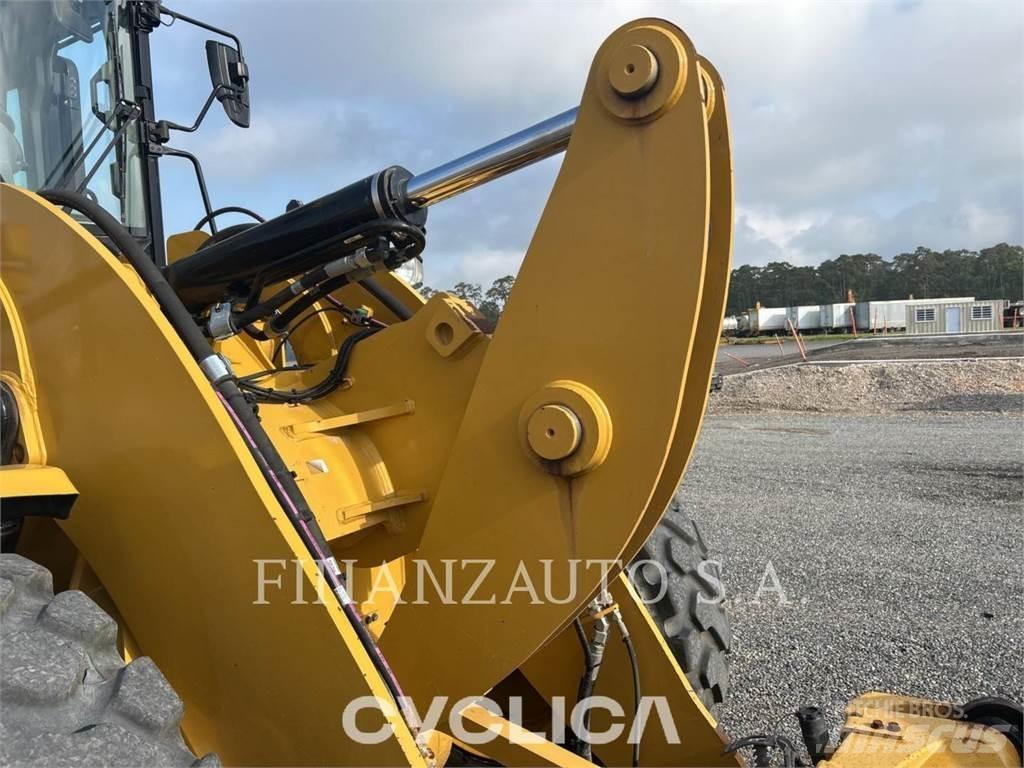 CAT 926M 轮式装载机