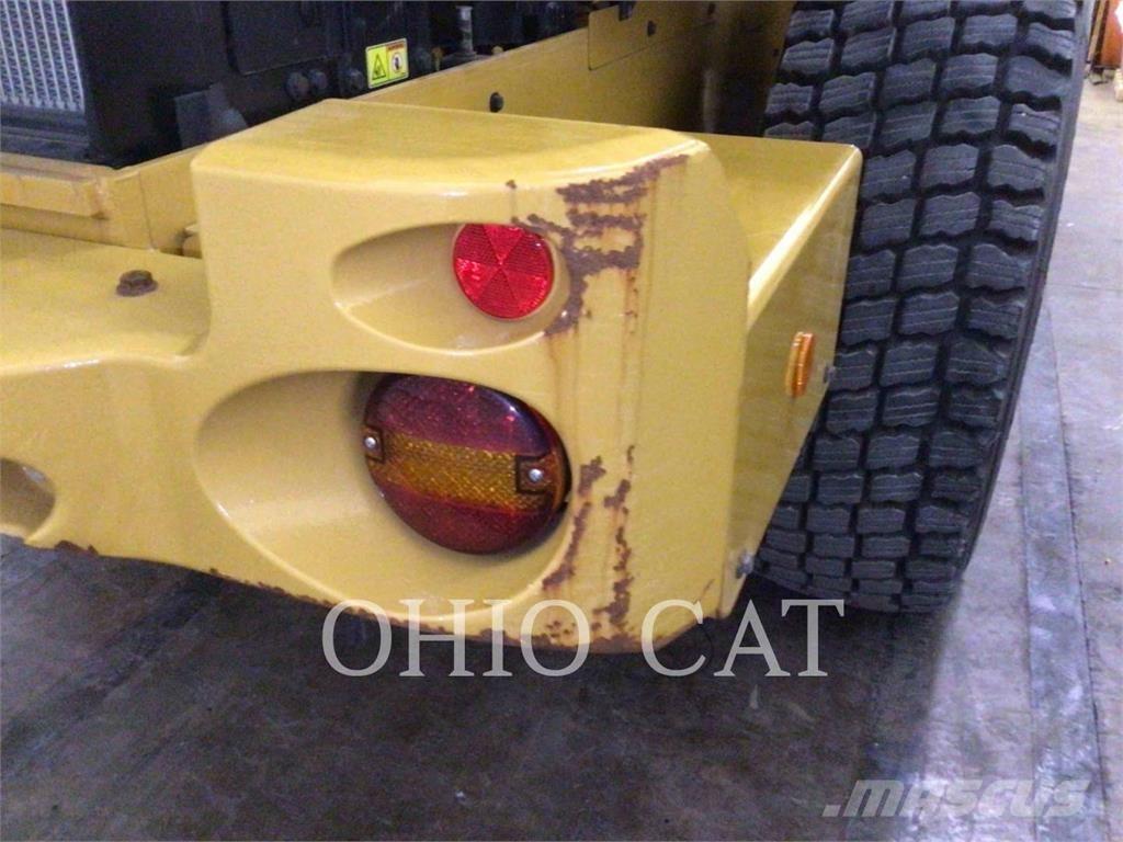 CAT 926M 轮式装载机