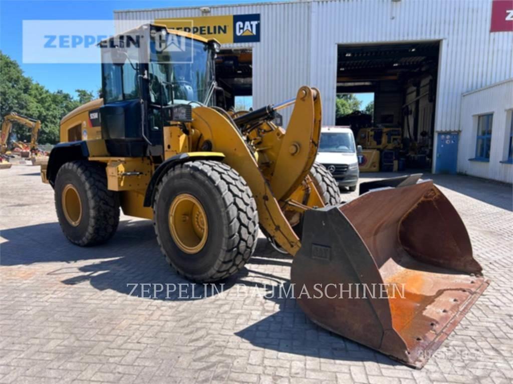 CAT 926M 轮式装载机