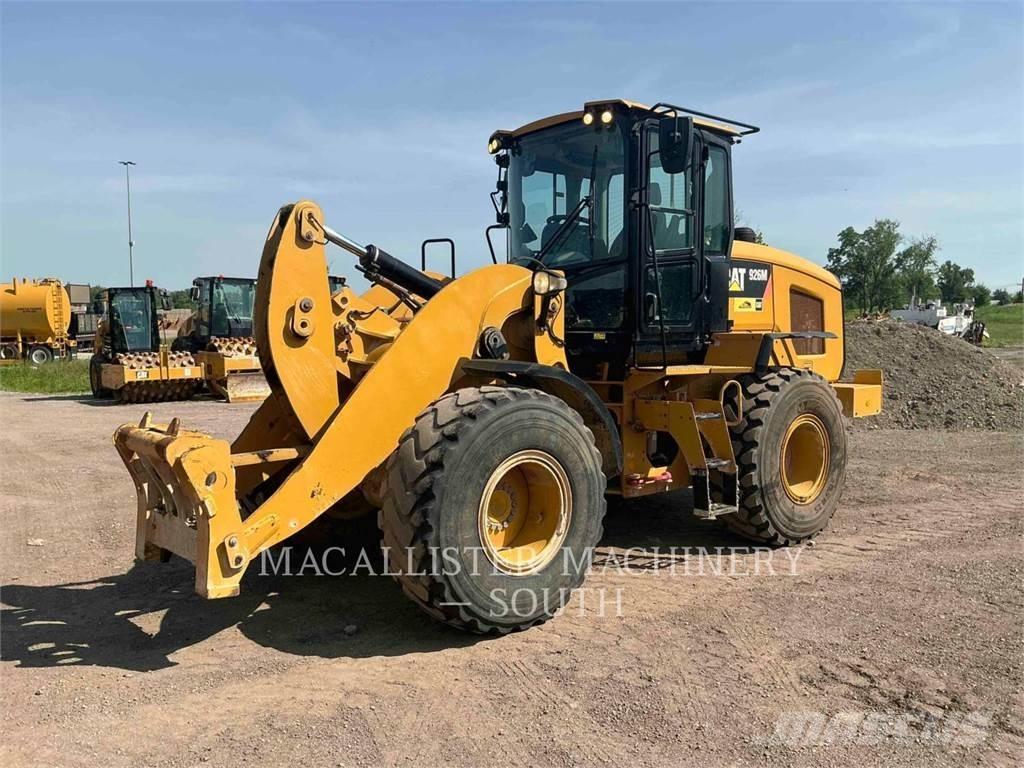 CAT 926M 轮式装载机