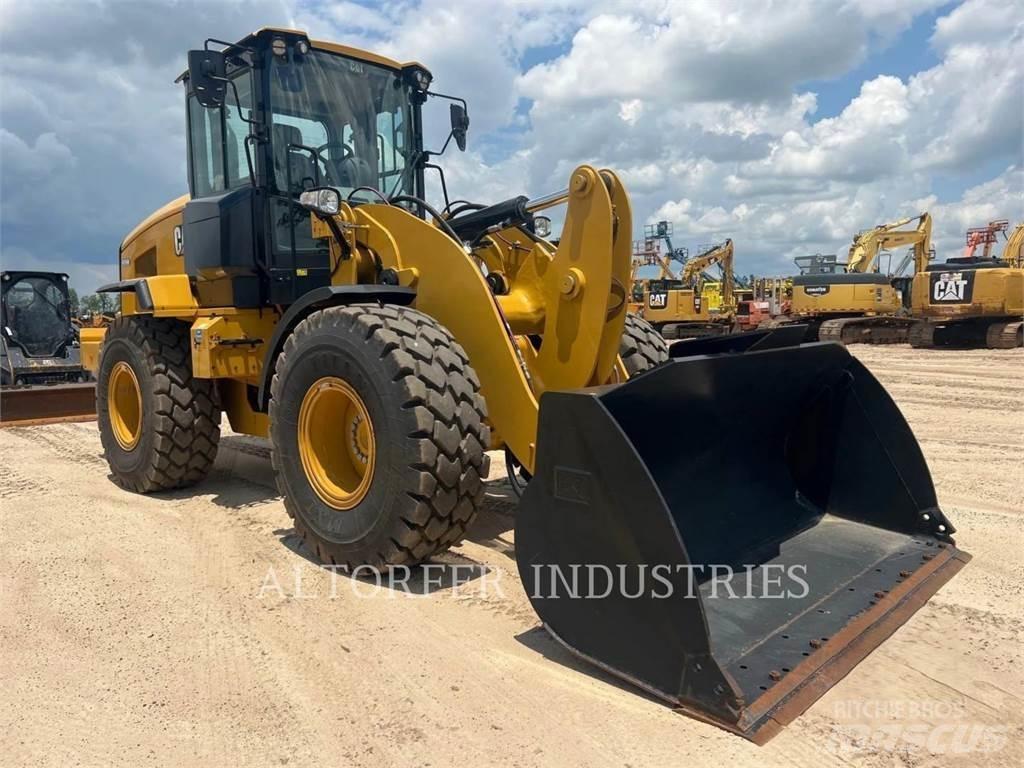CAT 926M 轮式装载机