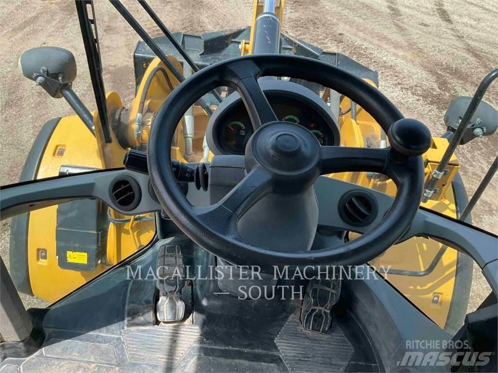 CAT 926M 轮式装载机