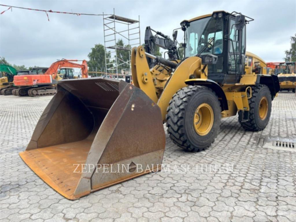 CAT 926M 轮式装载机
