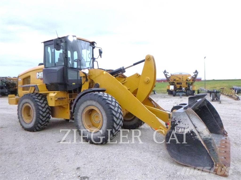 CAT 926M 轮式装载机