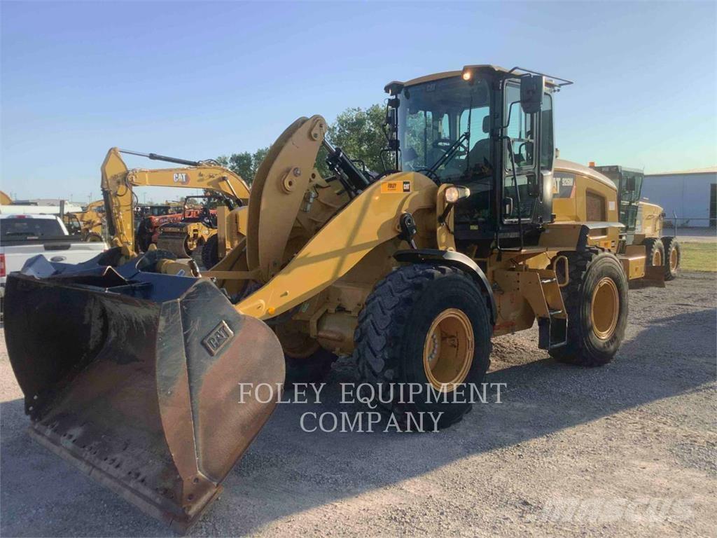 CAT 926M 轮式装载机