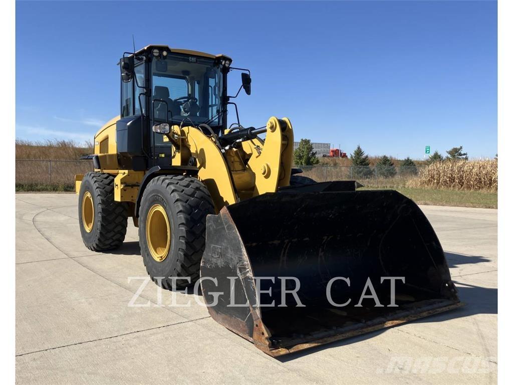 CAT 926M 轮式装载机