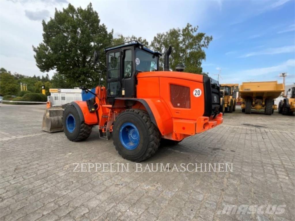 CAT 926M 轮式装载机
