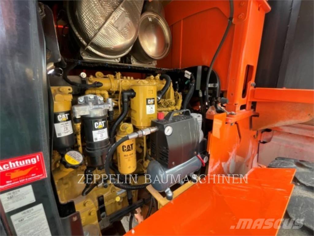 CAT 926M 轮式装载机