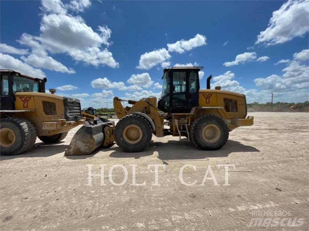 CAT 926M QC 轮式装载机