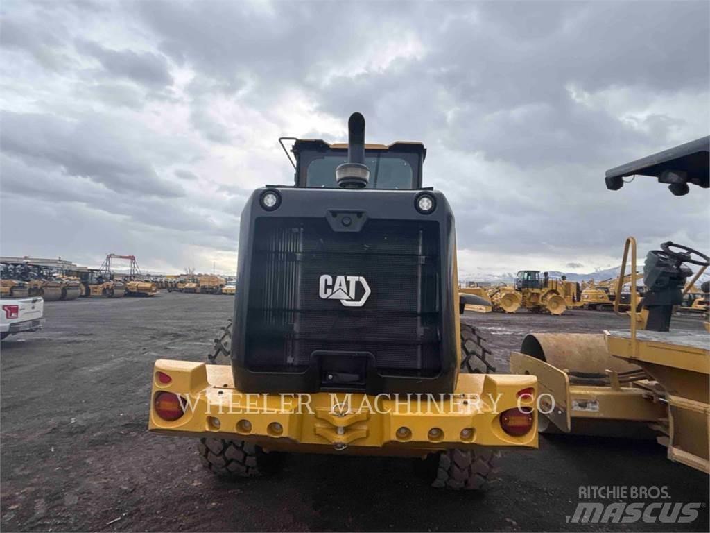 CAT 926M QC 轮式装载机
