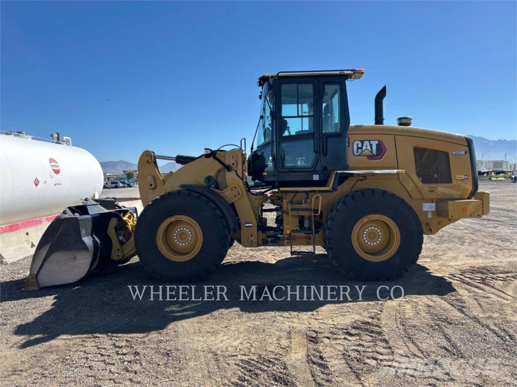 CAT 926M QC 3V 轮式装载机