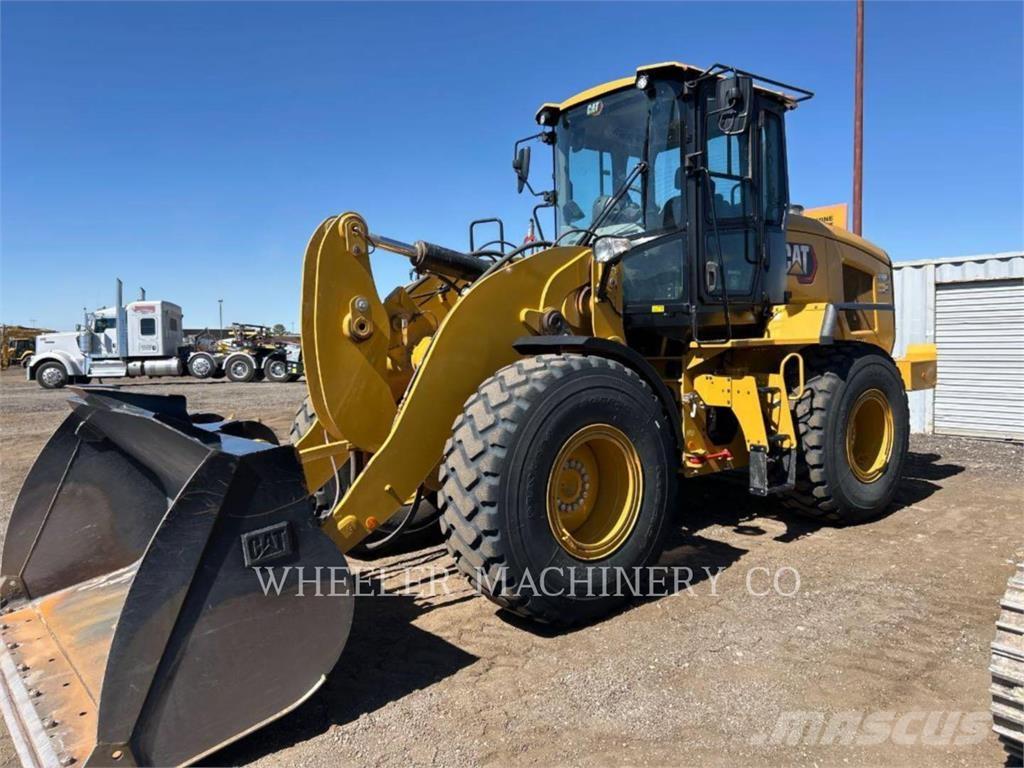 CAT 926M QC 3V 轮式装载机