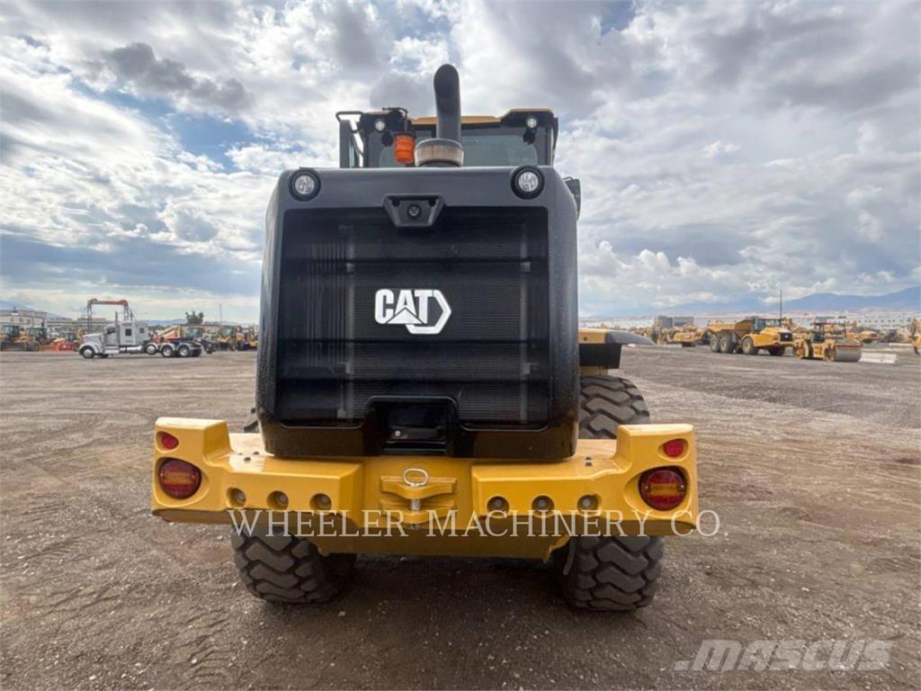 CAT 926M QC 3V 轮式装载机