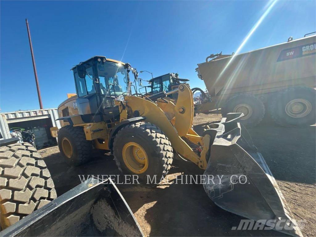 CAT 926M QC 3V 轮式装载机