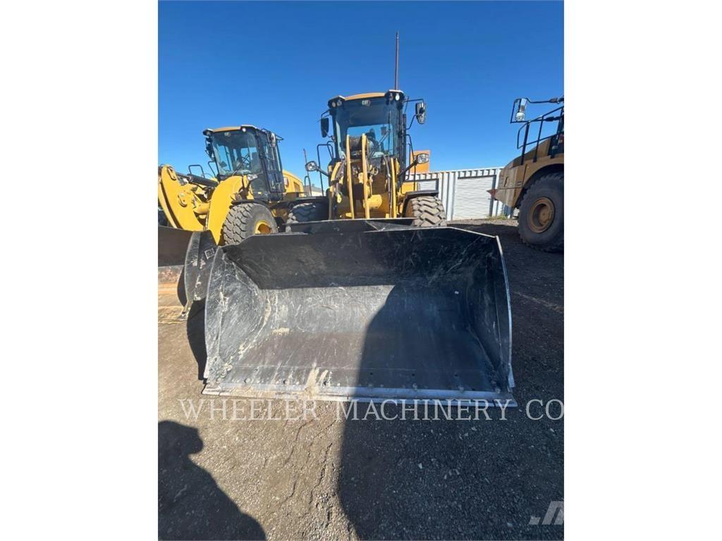CAT 926M QC 3V 轮式装载机