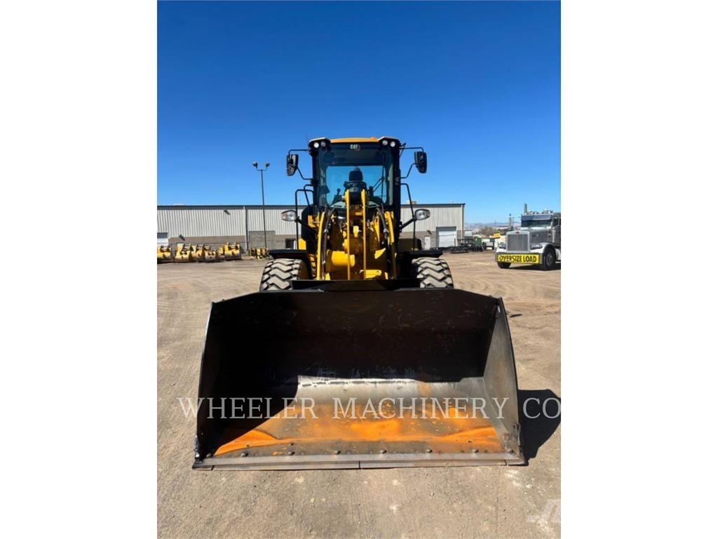 CAT 926M QC 3V 轮式装载机