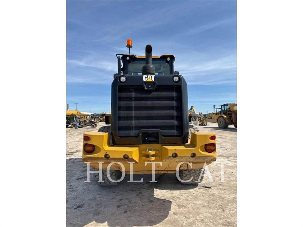 CAT 930M 轮式装载机